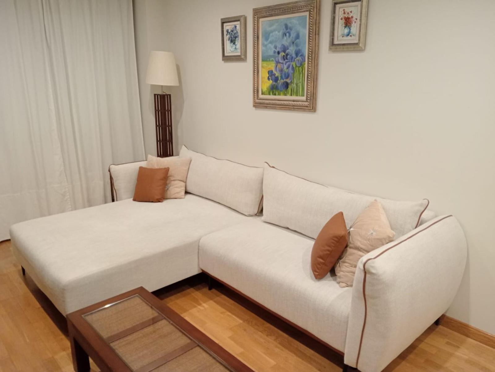 Avello Oviedo Con Parking Daire Dış mekan fotoğraf