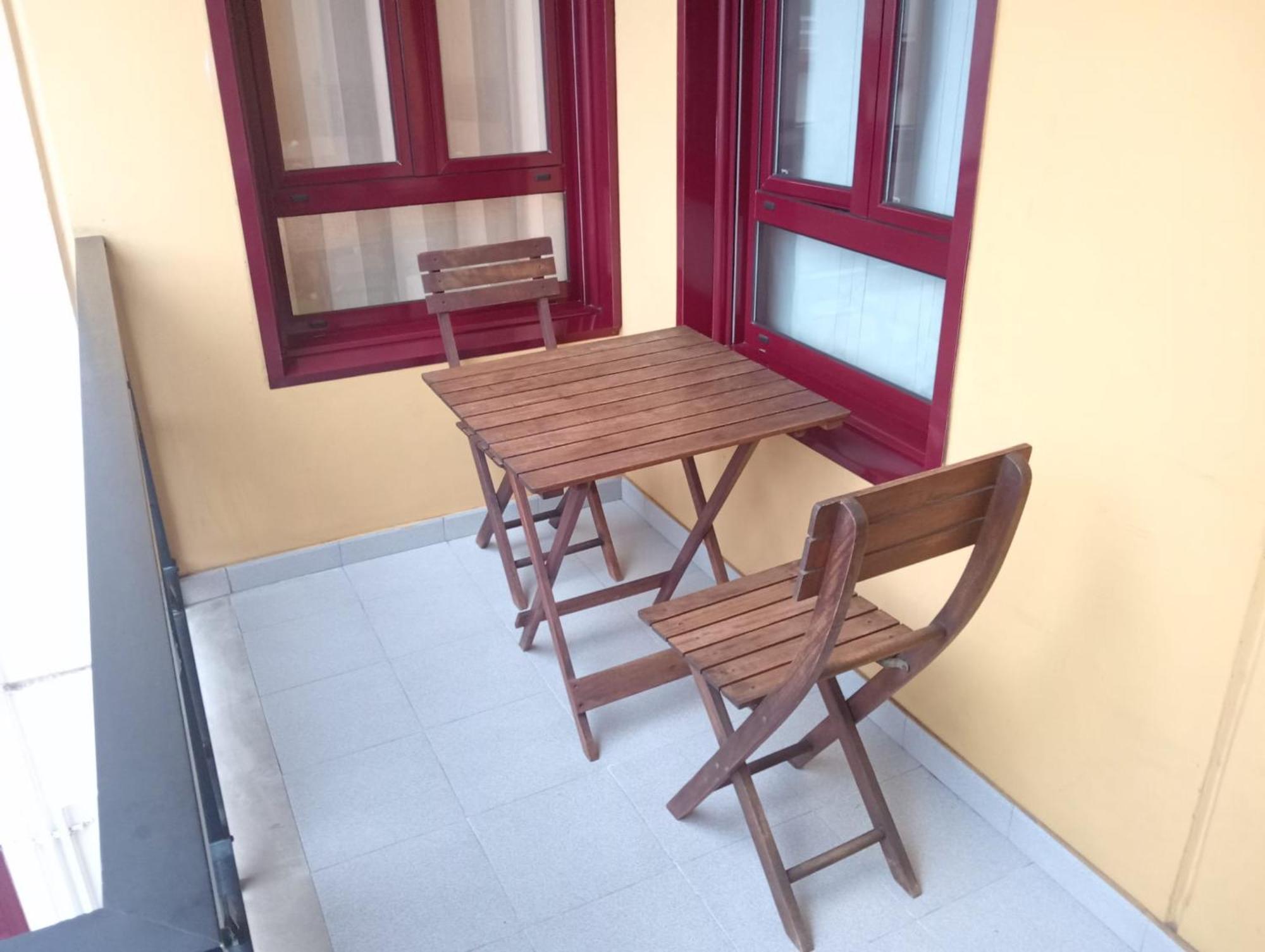 Avello Oviedo Con Parking Daire Dış mekan fotoğraf
